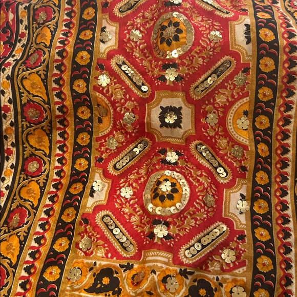 Duppatta stole silk red black Floral Multicolor printed gold sequins. Full size - Picture 3 of 9